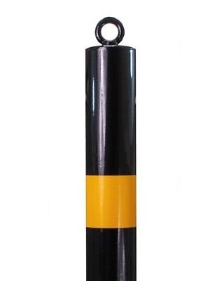 Pilona bolardo con argolla para cadena 80mm con cintas reflectantes