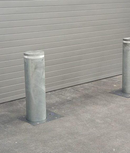 Semi-Automatic Rising Bollards