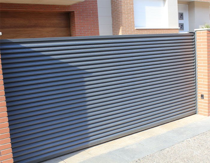 Puerta corredera de lama Z a medida compra online